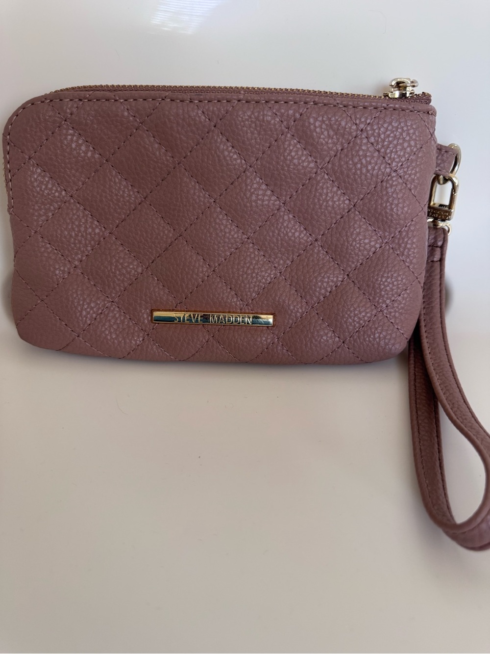 Steve Madden Quilted Wristlet Clutch Wallet Taupe Gold Zip Pouch Chic Bag Neutra - Picture 8 of 16
